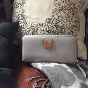 Dooney and bourke wallet